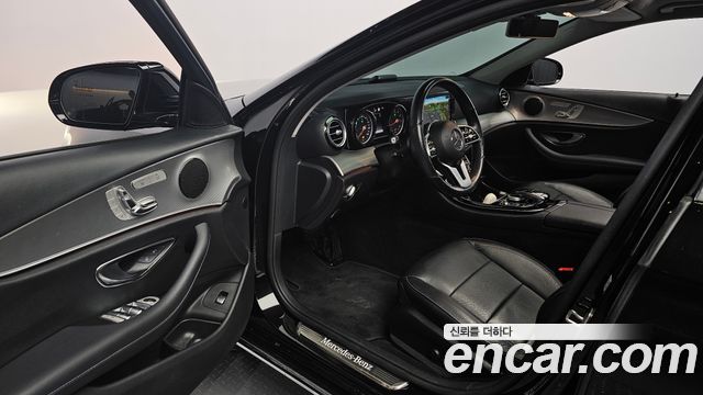 Mercedes-Benz E-Class (W213) E300 Avantgarde 2019 — фото 11