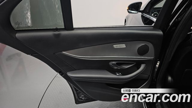 Mercedes-Benz E-Class (W213) E300 Avantgarde 2019 — фото 25
