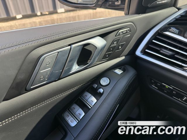BMW X7 (G07) xDrive 40i Design Pure Excellence 7-Seater 2022 — фото 15