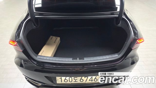 Hyundai Grandeur (IG) 2.5 Premium 2023 — фото 16