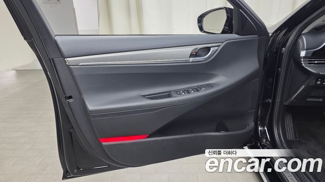 Hyundai Grandeur (IG) 2.5 Premium 2023 — фото 24