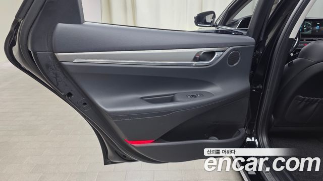 Hyundai Grandeur (IG) 2.5 Premium 2023 — фото 25