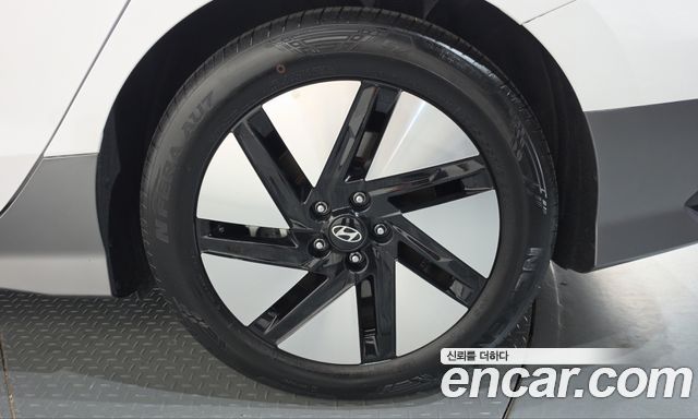 Hyundai Ioniq 6 Standard E-Value+ 2025 — фото 21