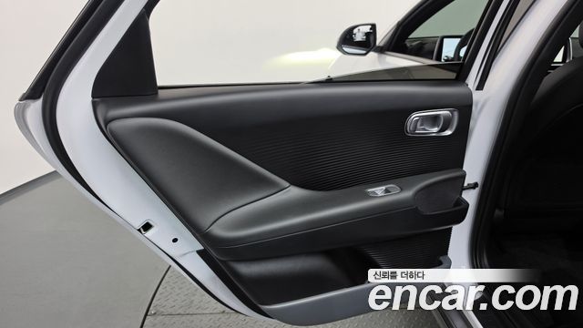 Hyundai Ioniq 6 Standard E-Value+ 2025 — фото 25