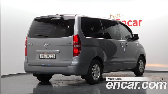 Hyundai Grand Starex 5-Seater VAN CVX Luxury 2013 — фото 2