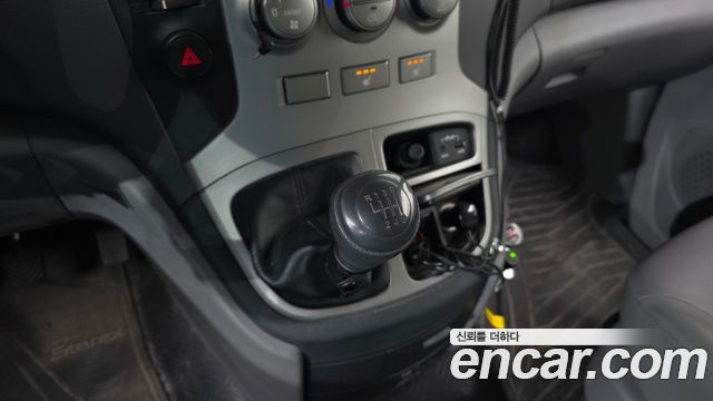 Hyundai Grand Starex 5-Seater VAN CVX Luxury 2013 — фото 9