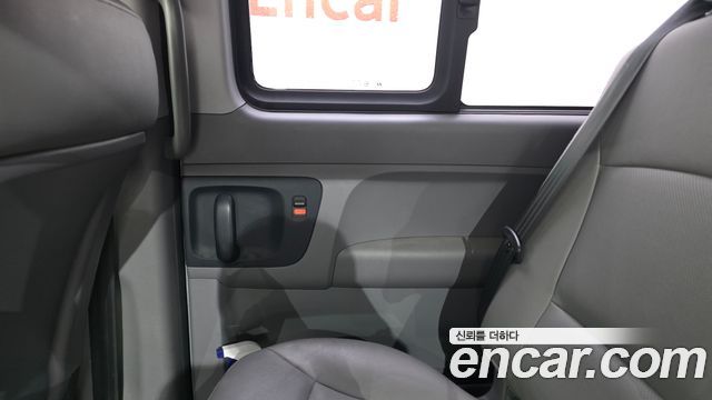 Hyundai Grand Starex 5-Seater VAN CVX Luxury 2013 — фото 25