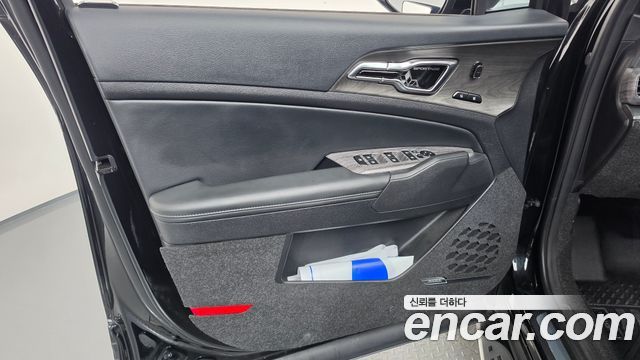 Kia Sportage (V) LPG 2.0 2WD 30TH Edition 2024 — фото 24