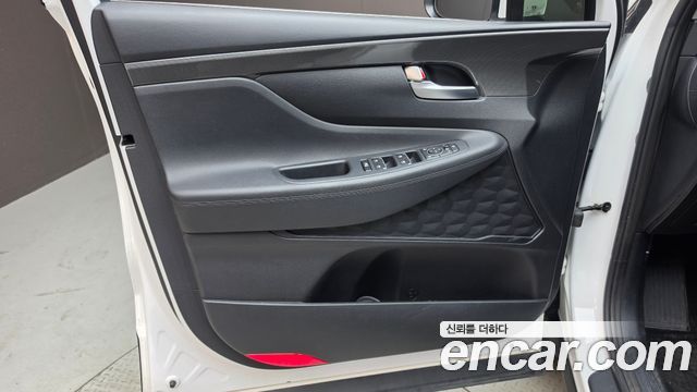 Hyundai Santa Fe Diesel 2.2 2WD Exclusive 2023 — фото 24