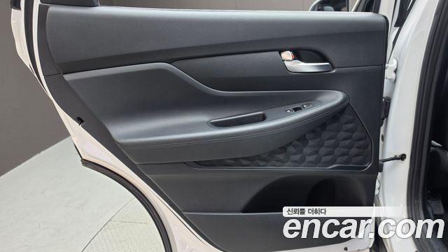 Hyundai Santa Fe Diesel 2.2 2WD Exclusive 2023 — фото 25