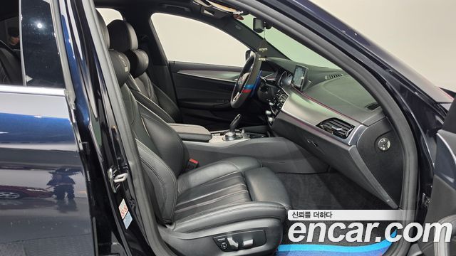 BMW 5 Series (G30) 530i M Sport Package 2018 — фото 11