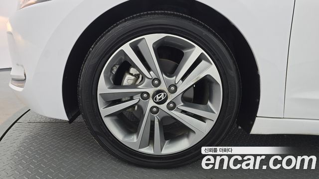 Hyundai Avante (AD) 1.6 GDI Value Plus 2018 — фото 5