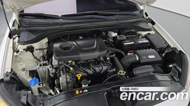 Hyundai Avante (AD) 1.6 GDI Value Plus 2018 — фото 6