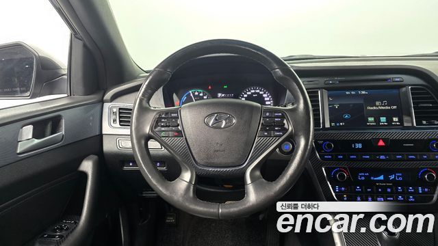 Hyundai Sonata Hybrid (LF) 2.0 HEV Premium 2016 — фото 13