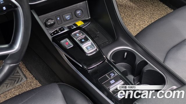 Hyundai Sonata (DN8) 2.0 LPG(rental car) Smart 2020 — фото 9
