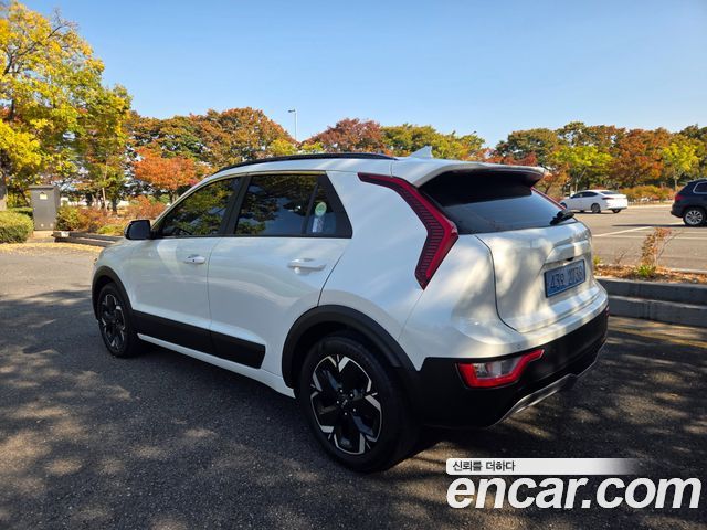 Kia Niro EV Air 2023 — фото 3