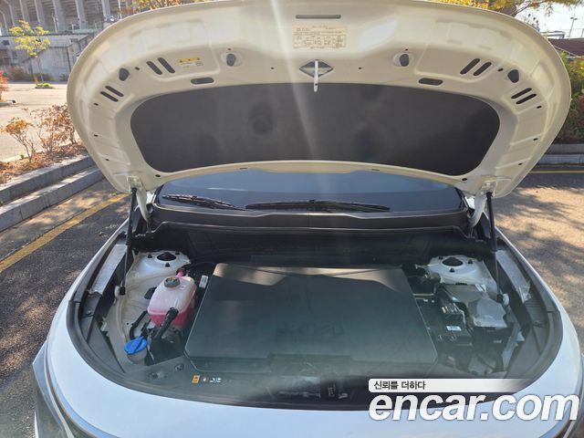 Kia Niro EV Air 2023 — фото 9