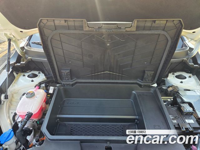 Kia Niro EV Air 2023 — фото 10