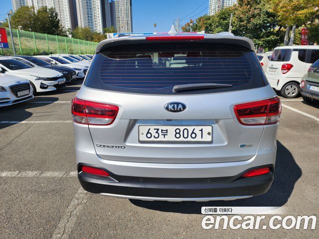 Kia Sorento Diesel 2.0 2WD Prestige 2015 — фото 4