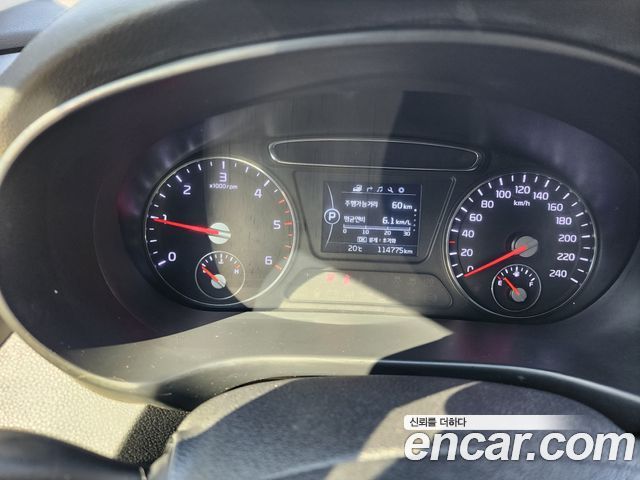 Kia Sorento Diesel 2.0 2WD Prestige 2015 — фото 8