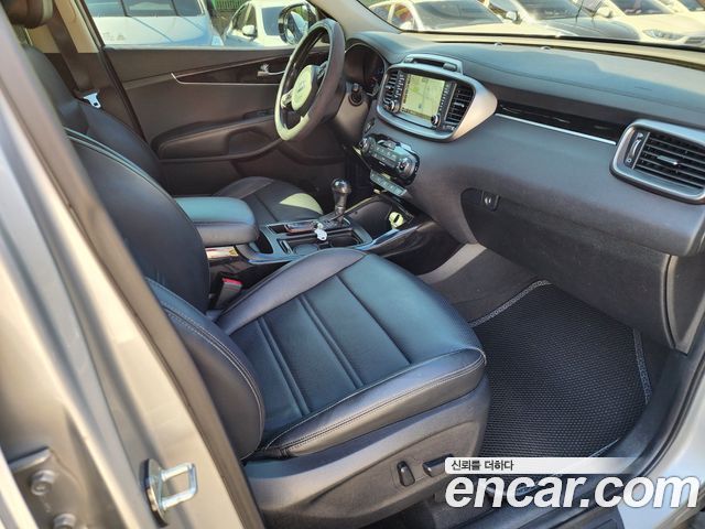 Kia Sorento Diesel 2.0 2WD Prestige 2015 — фото 17
