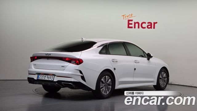 Kia K5 Hybrid (III) Trendy 2023 — фото 2
