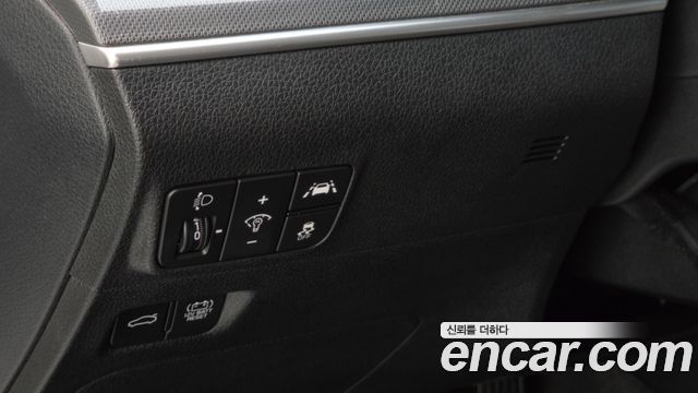 Kia K5 Hybrid (III) Trendy 2023 — фото 17