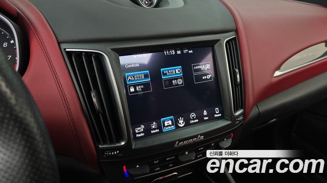 Maserati Levante 3.0 AWD GranSport 2018 — фото 16