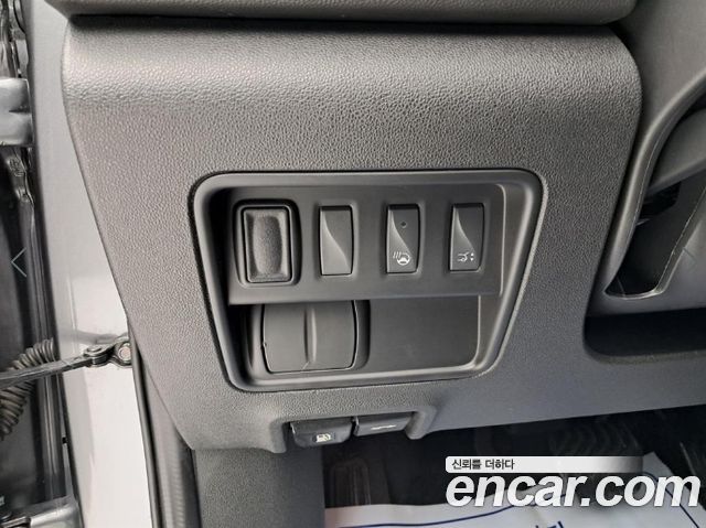 Renault Korea QM6 Diesel 2WD RE Signature 2017 — фото 17