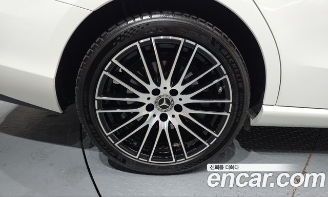 Mercedes-Benz C-Class (W206) C200 Avantgarde 2025 — фото 5