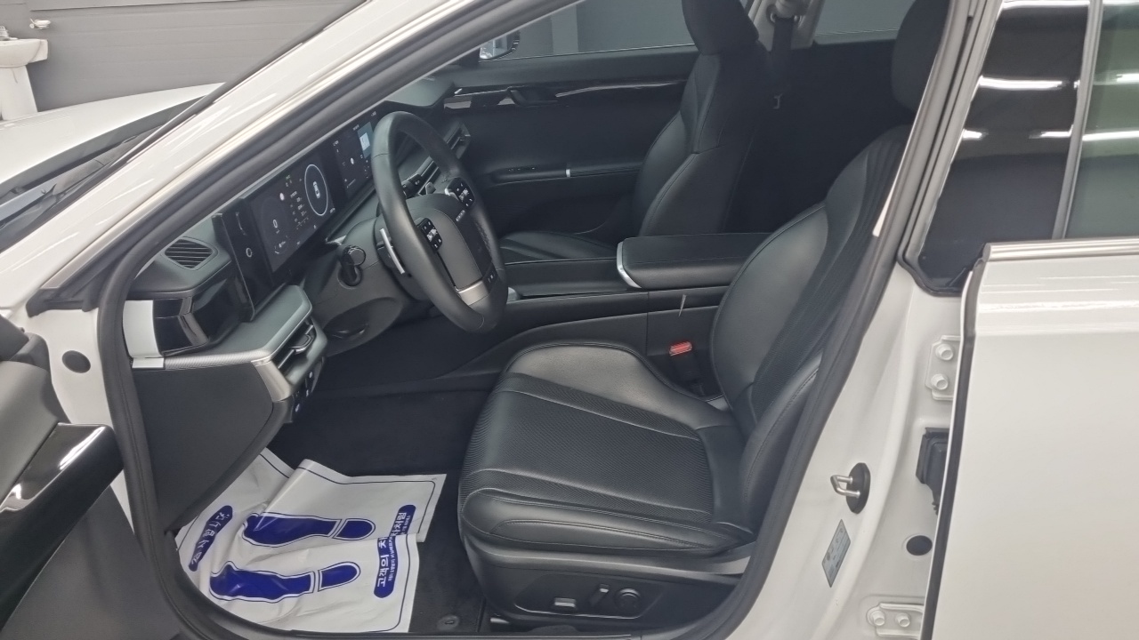 Hyundai Grandeur (GN7) 3.5 LPG 2WD Premium 2023 — фото 10