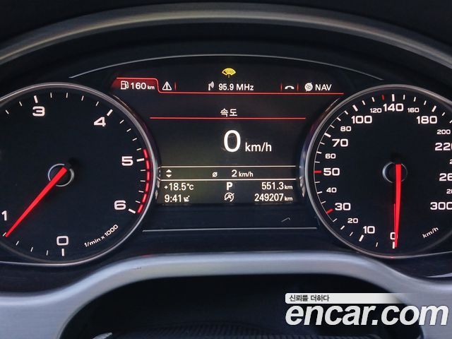 Audi A8 3.0 TDI Quattro LWB D4 2012 — фото 8