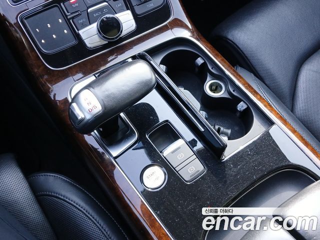 Audi A8 3.0 TDI Quattro LWB D4 2012 — фото 9
