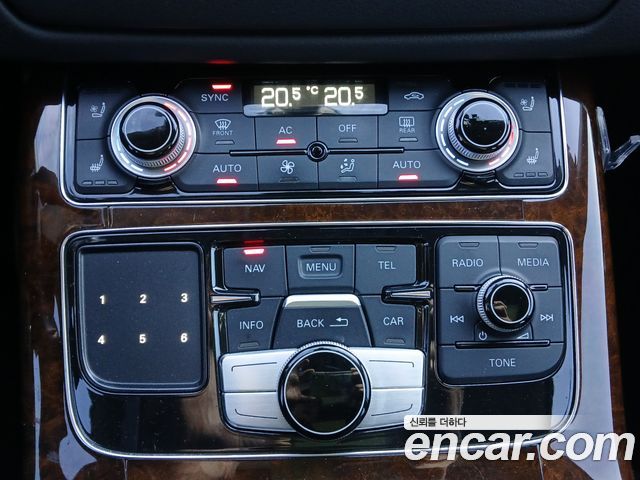 Audi A8 3.0 TDI Quattro LWB D4 2012 — фото 21