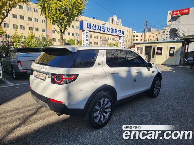 Land Rover Discovery Sport 2.0 TD4 HSE Luxury 2018 — фото 5