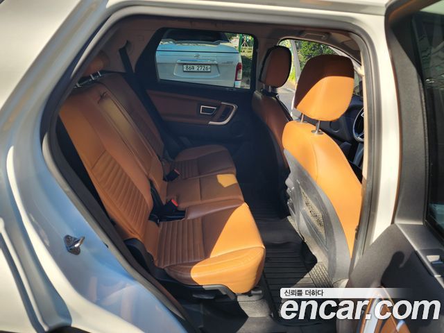 Land Rover Discovery Sport 2.0 TD4 HSE Luxury 2018 — фото 15