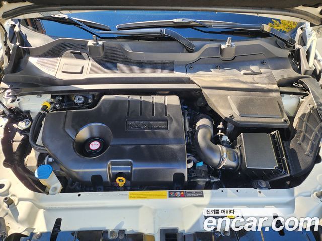 Land Rover Discovery Sport 2.0 TD4 HSE Luxury 2018 — фото 23