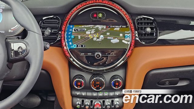 MINI Cooper S Convertible Classic Third Generation 2024 — фото 14