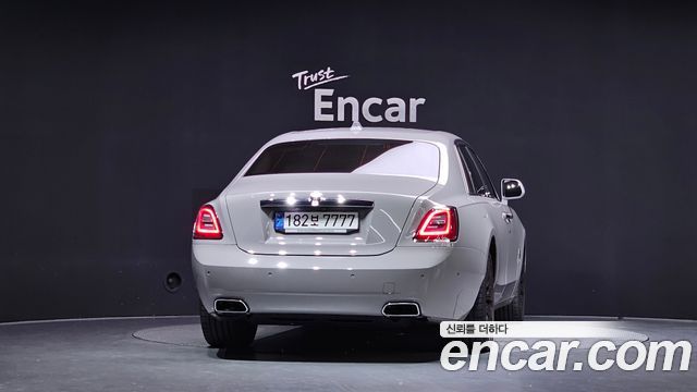 Rolls-Royce Ghost (II) 6.7 V12 2021 — фото 4