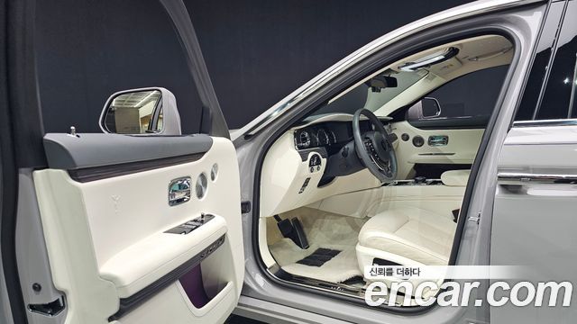 Rolls-Royce Ghost (II) 6.7 V12 2021 — фото 10