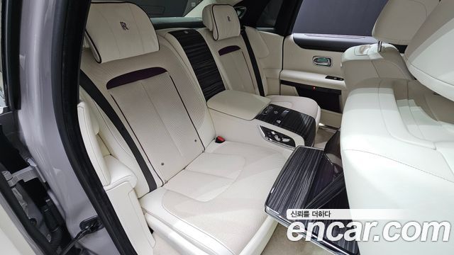 Rolls-Royce Ghost (II) 6.7 V12 2021 — фото 12