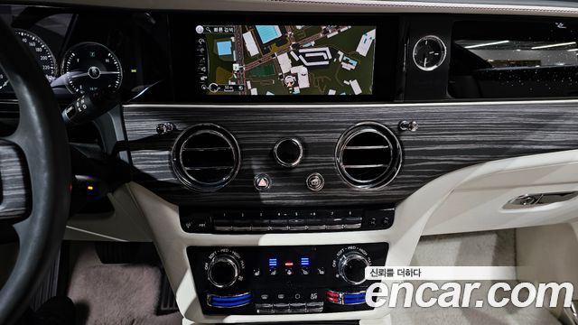 Rolls-Royce Ghost (II) 6.7 V12 2021 — фото 15