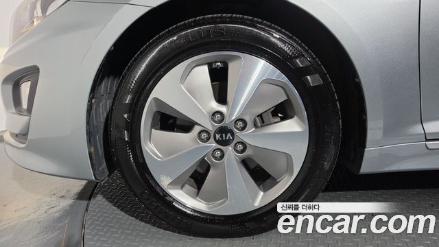 Kia K5 Hybrid 500h Prestige 2015 — фото 5