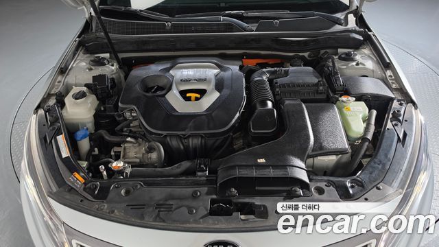 Kia K5 Hybrid 500h Prestige 2015 — фото 6