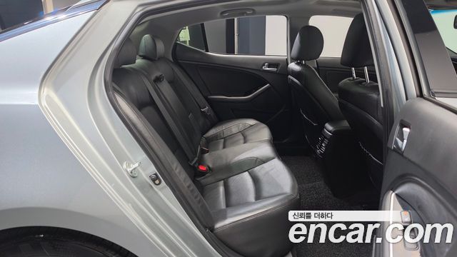 Kia K5 Hybrid 500h Prestige 2015 — фото 11