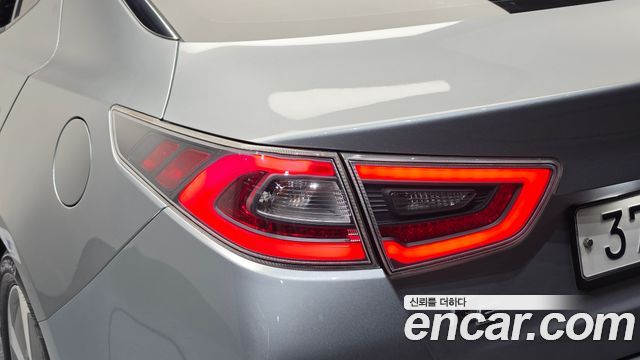 Kia K5 Hybrid 500h Prestige 2015 — фото 23