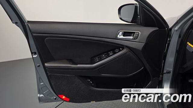 Kia K5 Hybrid 500h Prestige 2015 — фото 24
