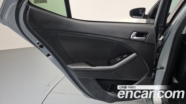 Kia K5 Hybrid 500h Prestige 2015 — фото 25