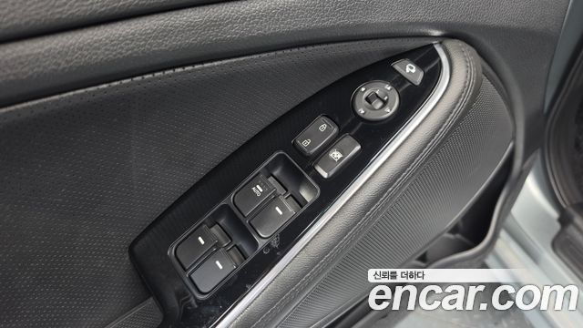 Kia K5 Hybrid 500h Prestige 2015 — фото 37