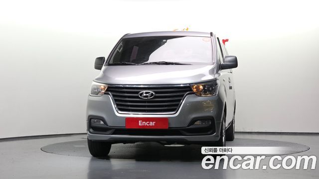 Hyundai Grand Starex 4WD Urban 9-Seater Premium 2018 — фото 3